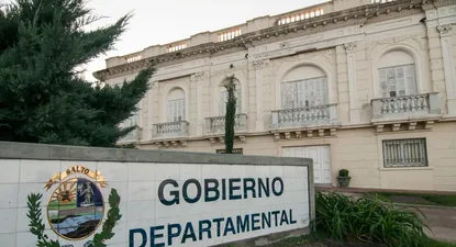 agresiones y acusaciones de clientelismo: el trasfondo de la campana en salto
