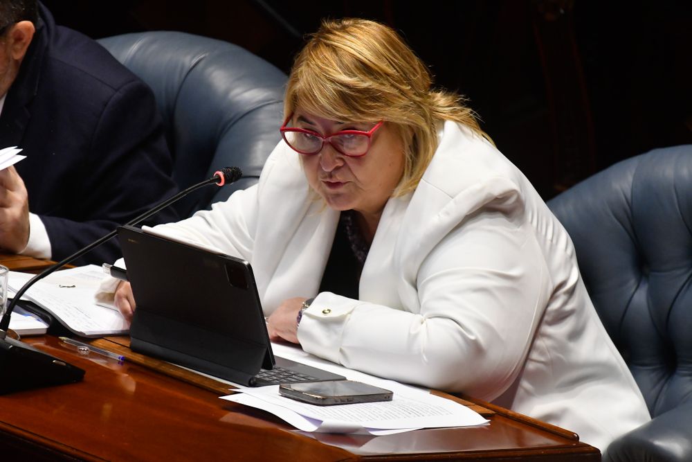 Sandra Lazo interpelada