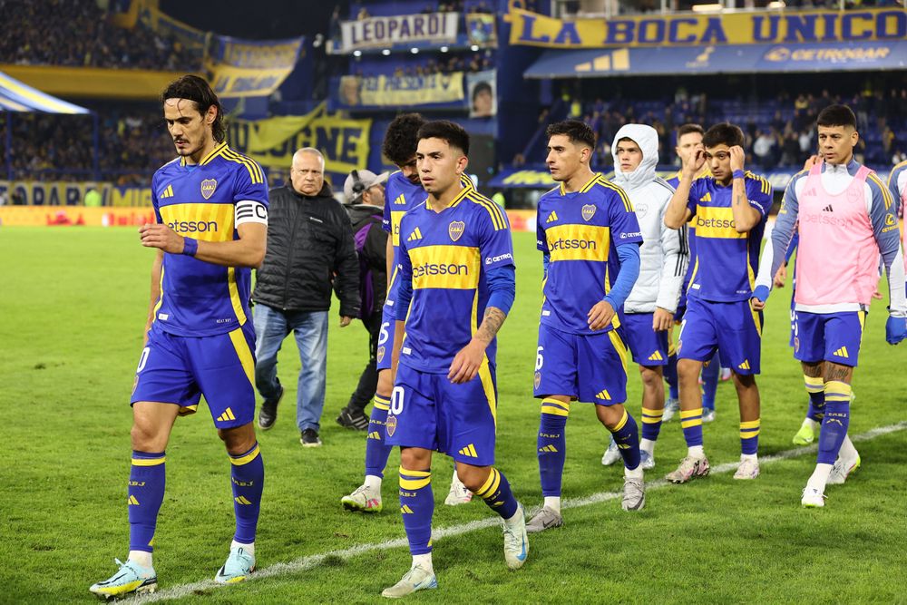Los jugadores de Boca Juniors se retiran tras ser eliminados Los jugadores de Boca Juniors se retiran tras ser eliminados