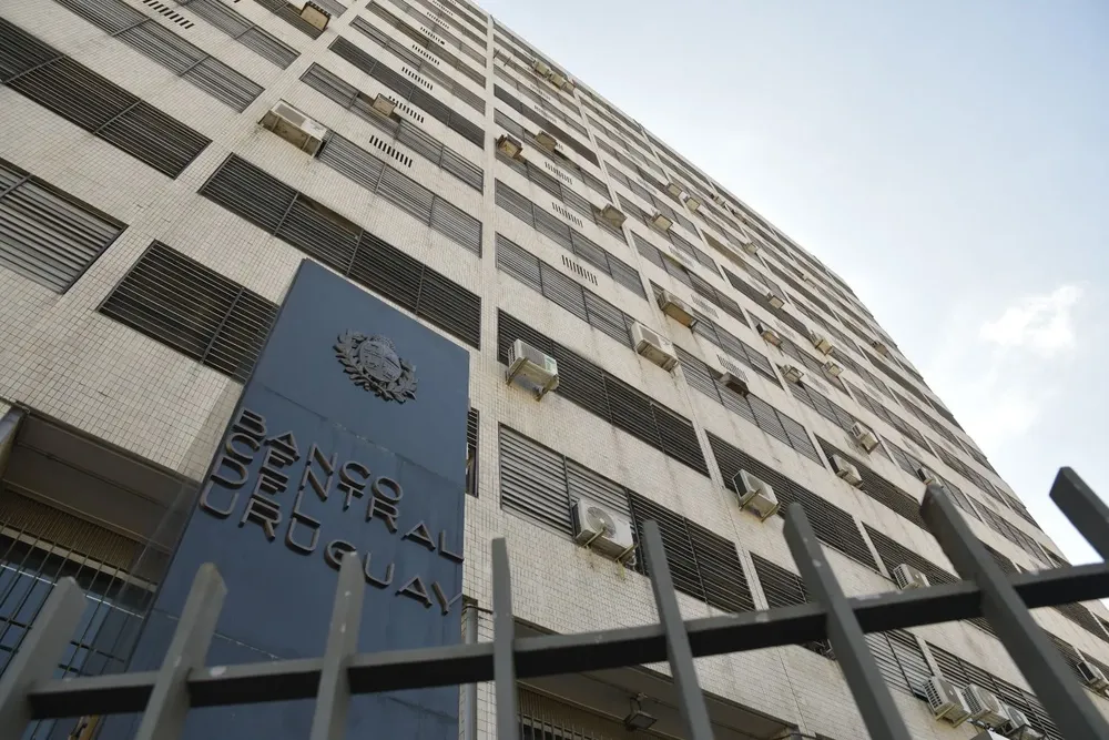 El pico mensual de operaciones ocurrió en julio de 2021 cuando alcanzó los US$ 2.848 millones operados.