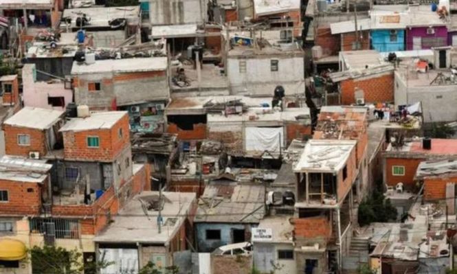 El ajuste de los primeros ocho meses del Gobierno de Milei se siente fuerte en los barrios populares.&nbsp;