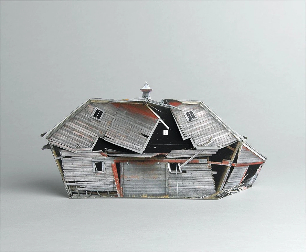 La crisis de la vivienda afecta a todos los españoles. Pero entre los sectores más golpeados están las nuevas generaciones, que tienen casi vedada la posibilidad de acceder a la compra de una propiedad, incluso hoy con condiciones de financimiento ventajosas. Cada vez son más los que quedan excluídos de un mercado sobrevalorado y sin señales de un regreso al equilibrio en el corto plazo.&nbsp;