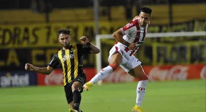 Pedro Milans, lateral con subida