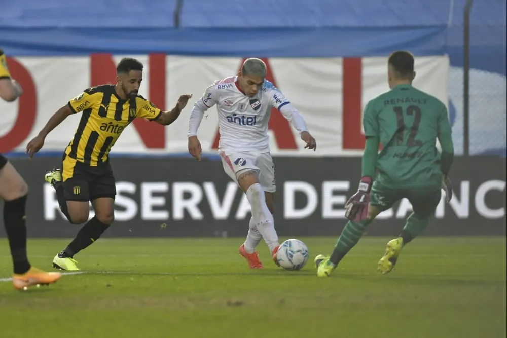 El toque de puntín de Ocampo cuando le salió Dawson