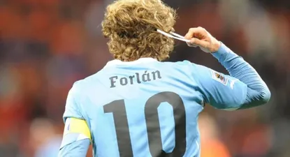 Forlán y su vincha en Sudáfrica