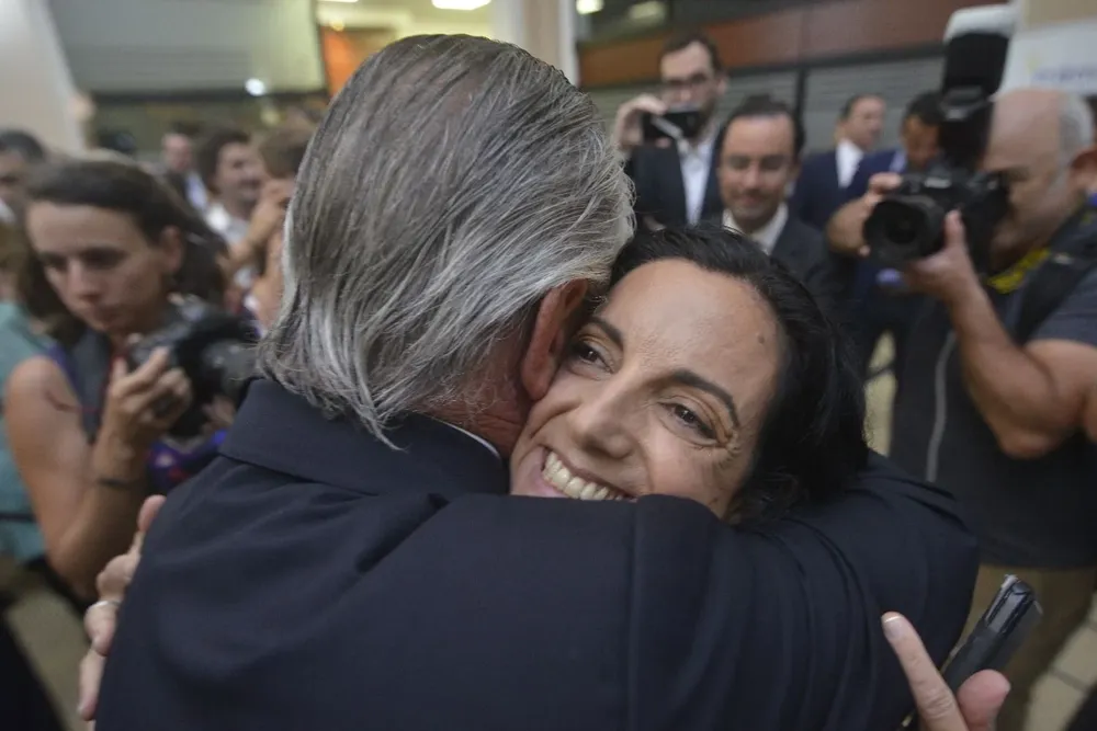 Ignacio De Posadas junto a la ministra de Economía, Azucena Arbeleche, el día de su asunción