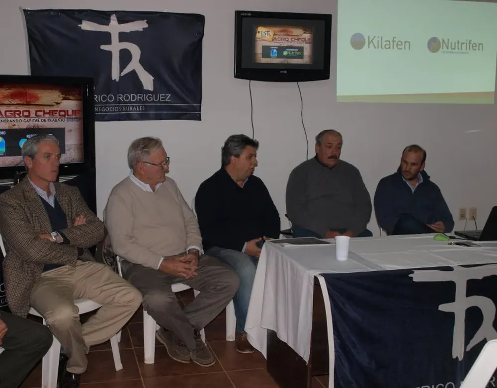 Integrantes de Federico Rodríguez, Kilafen y la Fomento de Cerro Largo