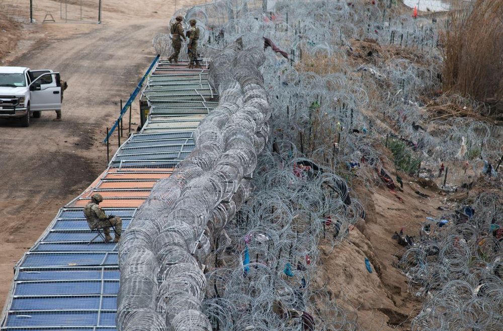 Eagle Pass, en Texas, es el epicentro de la pelea entre la administración Biden y el gobierno estatal por quién gestiona la seguridad fronteriza.