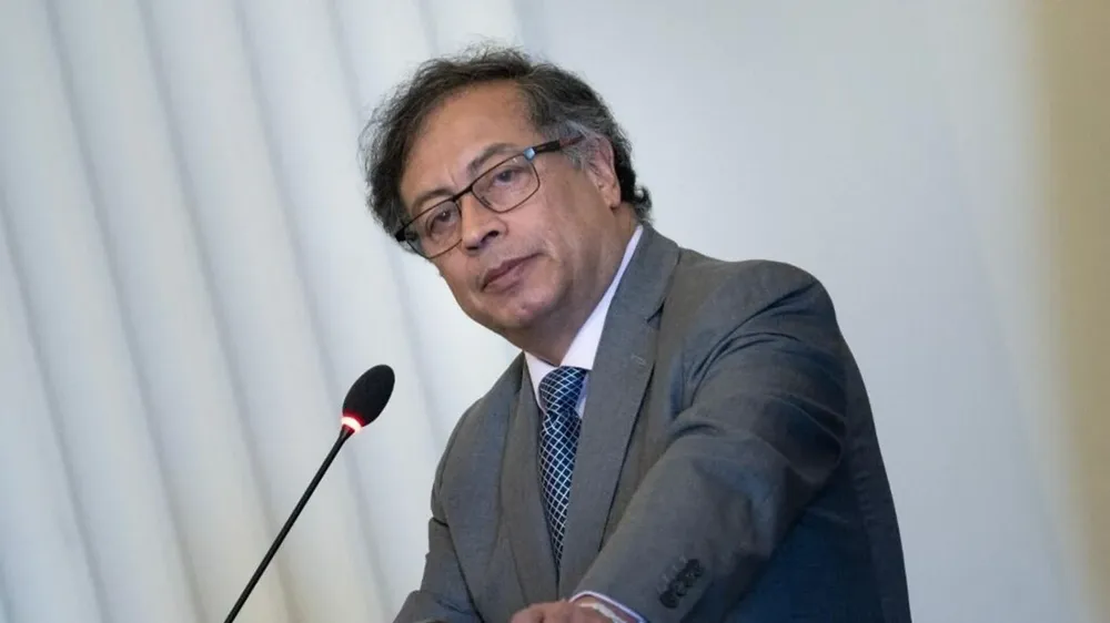 El presidente Petro ratificó que no cederá en su idea de transformar el actual sistema público-privado de salud, pese a la resistencia de la oposición y de algunos aliados.