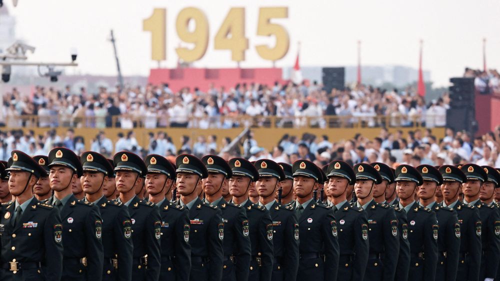 El desfile coincide con el 80º aniversario de la rendición de Japón al final de la Segunda Guerra Mundial.