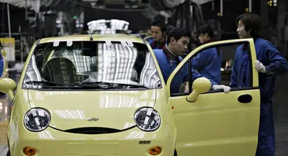 El gobierno apuesta al uso de autos de baja cilindrada