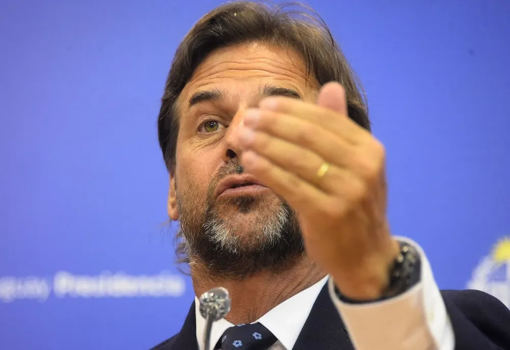 El gobierno uruguayo y sus últimos veinticuatro meses de vida política efectiva.