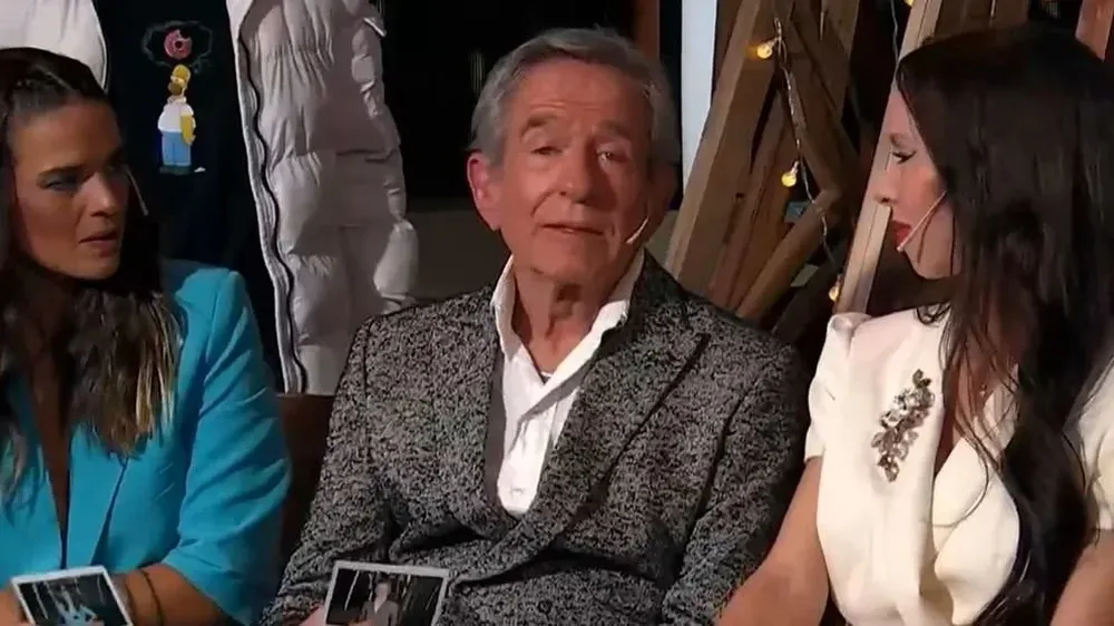 Pablo Alarcón tuvo que pasar la gorra para llegar a fin de mes