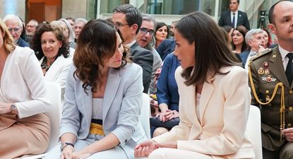 Isabel Díaz Ayuso junto a su majestad, la reina Letizia