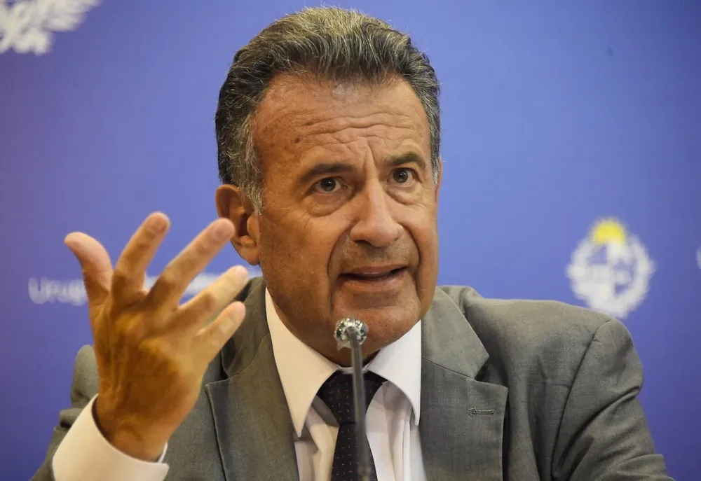 El ministro Daniel Salinas deberá declarar ante un actuario