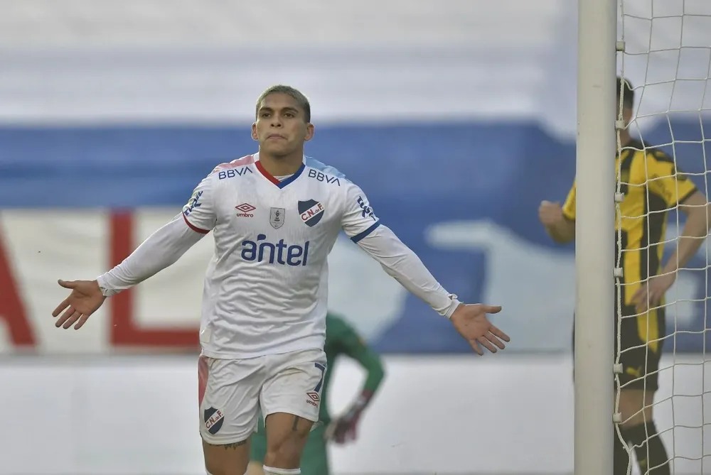 Brian Ocampo y su gol en el clásico del Apertura