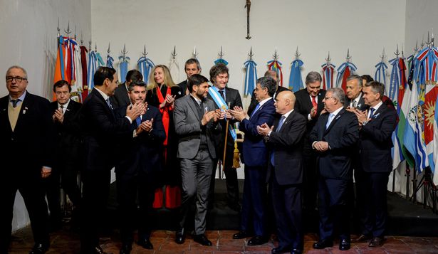 Los gobernadores vuelven a darle la espalda a Javier Milei tras los resultados en provincia de Buenos Aires