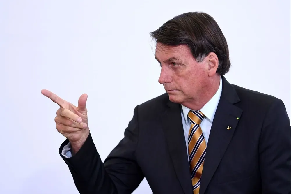 Bolsonaro fue internado el miércoles, donde se recupera