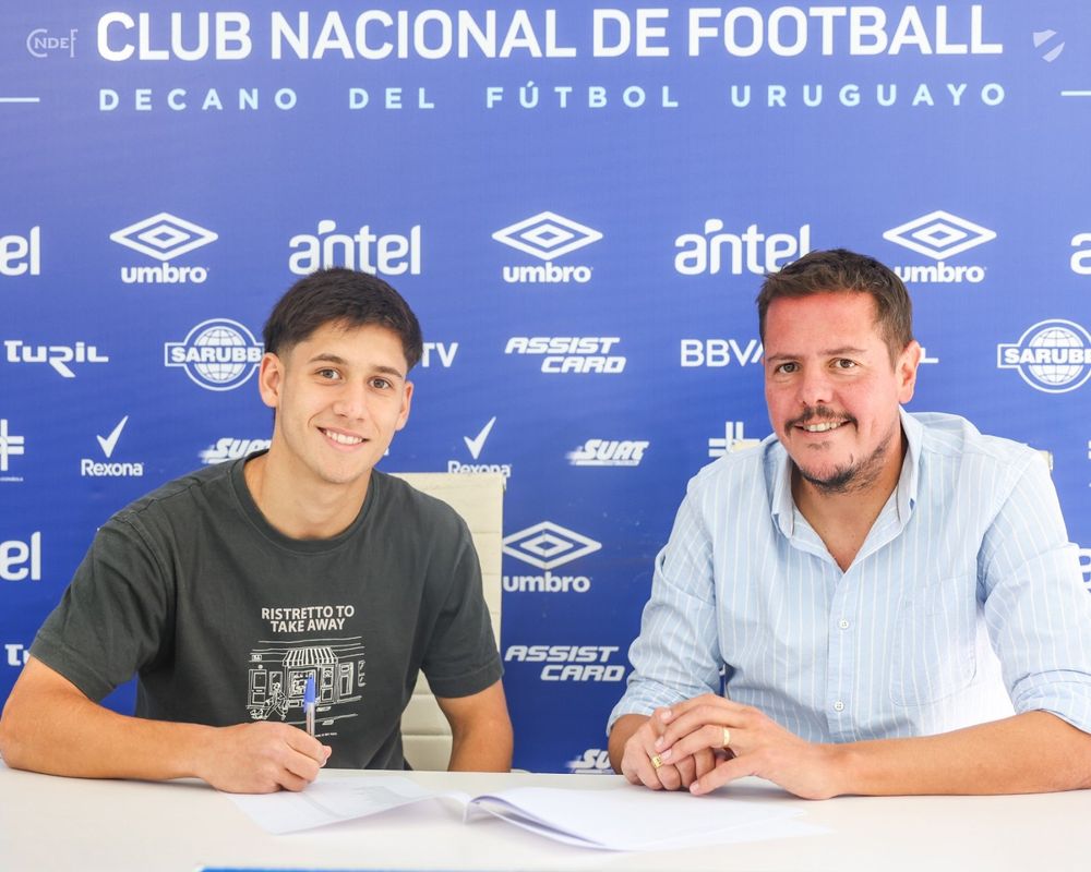 El juvenil de Nacional Axel Frugone y Antonio Palma