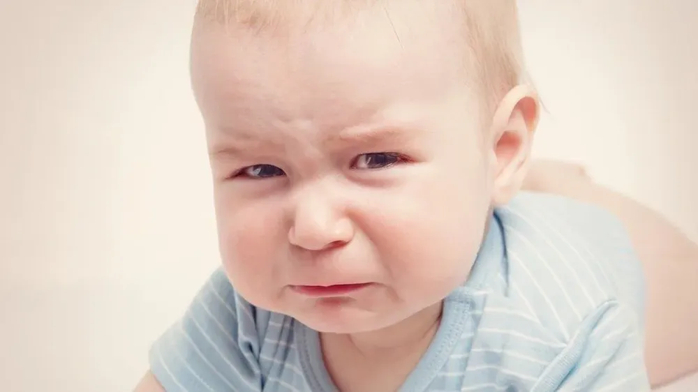 En los casos en que el bebé sufre un ataque de tos severo, se lo debe llevar al médico.
