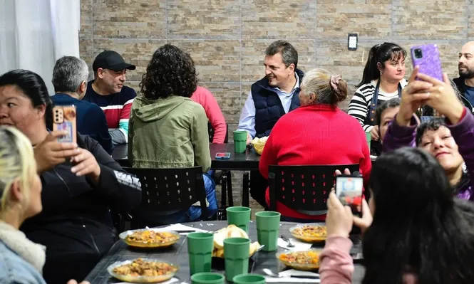 Massa estuvo por la Ciudad de Buenos Aires donde el oficialismo busca un milagro