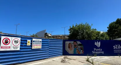 El shopping está en obra desde octubre del año pasado.