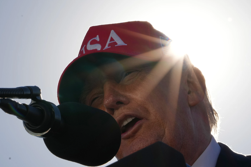 Trump libera el uso del "diésel rojo" para intentar frenar el precio del combustible antes de las midterms