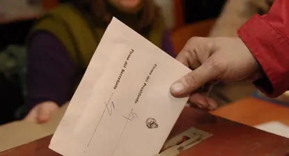 con 35% de indecisos, el fa le gana a los blancos por un punto en nueva encuesta