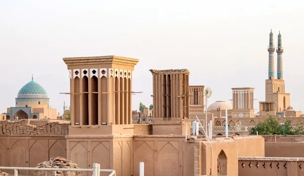 Antiguos “captadores de viento” aun ayudan a mitigar la ola de calor en Irán