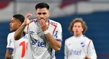 Maximiliano Gómez celebra un nuevo gol para Nacional