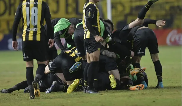 Peñarol jugará las semifinales de la Copa AUF Uruguay