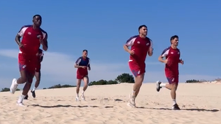 Entrenamiento de Nacional en la playa