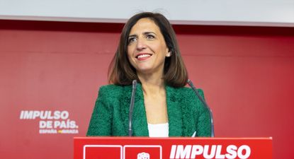 La portavoz del PSOE, Esther Peña.