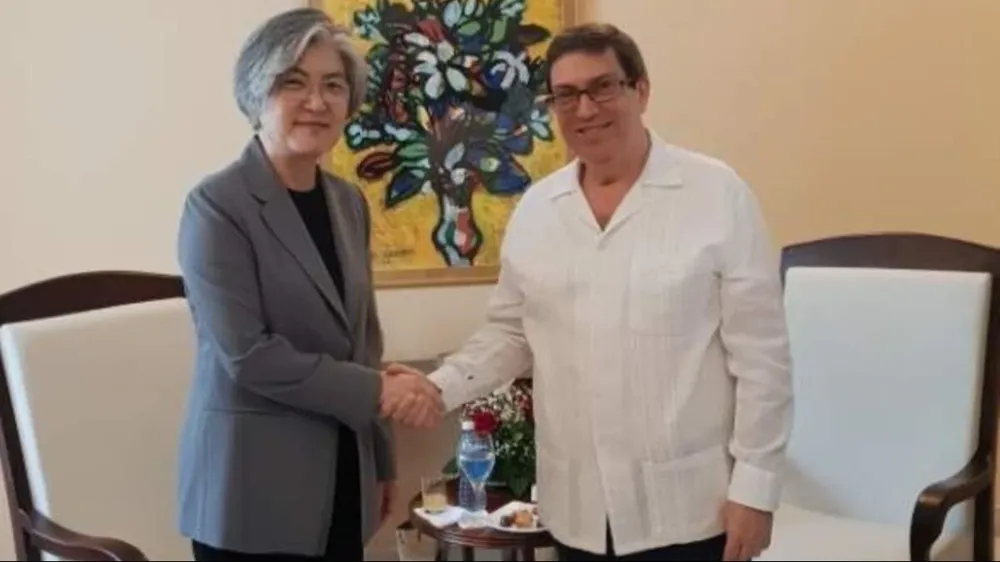 Los cancilleres de Corea del Sur, Kang Kyung-wha, y su par cubano, Bruno Rodríguez, dieron un paso fundamental en 2018 en La Habana.