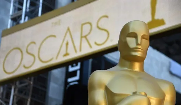 El anuncio de los ganadores del Oscar por Twitter desató un escándalo
