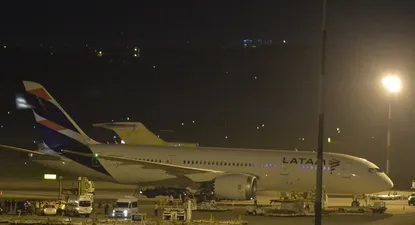 La aerolínea analiza una reestructura de su plan de negocios.