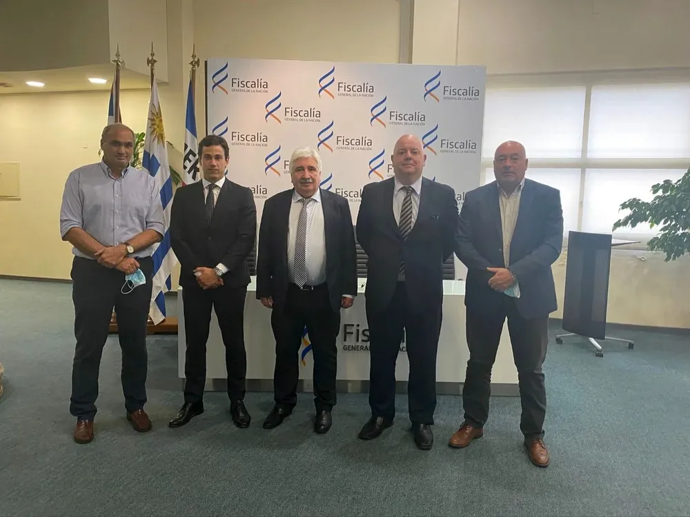 Abogados penalistas junto a Juan Gómez en un encuentro en diciembre de 2021.