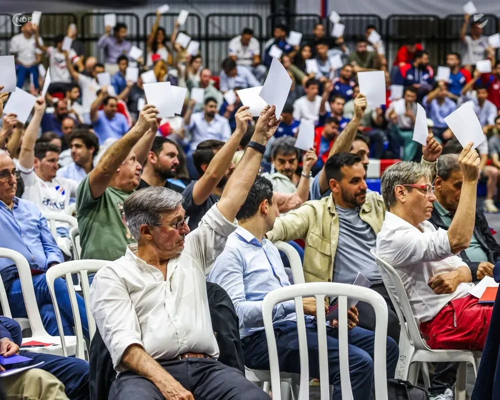 Asamblea de socios de Nacional