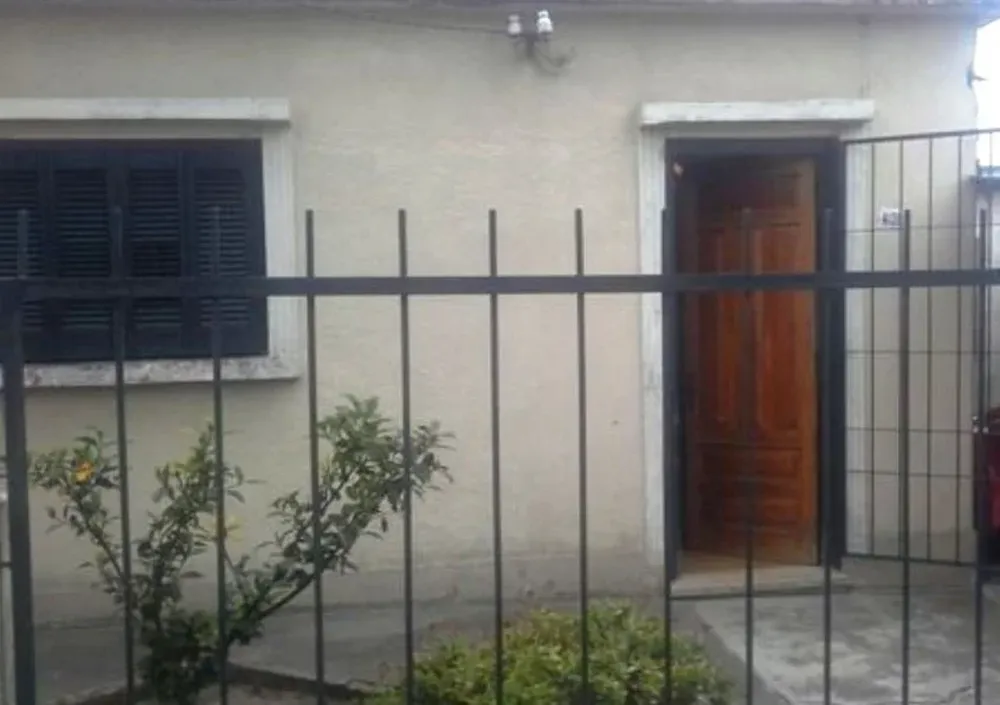 El padrón Nº 142.821/001 tiene un área de 56 m2..