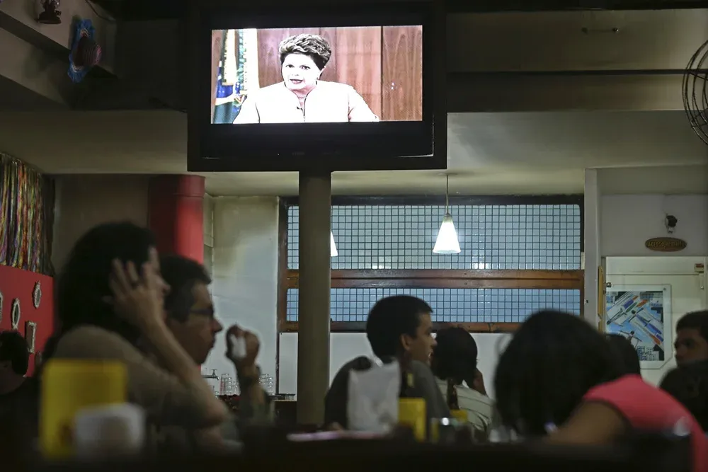 Rousseff habló anoche por cadena nacional de radio y televisión.