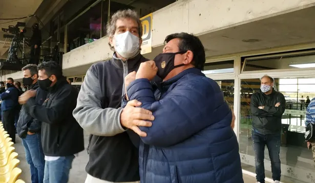 Las lágrimas de Barrera en su último clásico y el abrazo con Ruglio