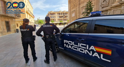 Dos agentes de la Policía Nacional
