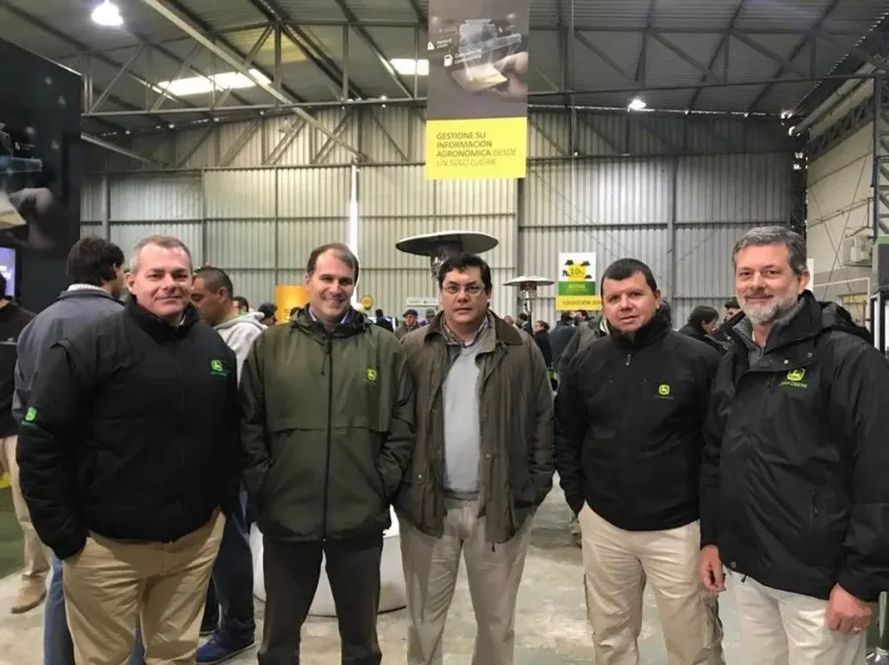 Javier Hernández, Julio Blanco, Fernando Gómez, Álvaro Venturini y Federico Dold en la feria John Deere.