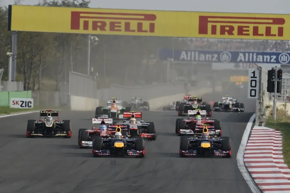 Con los Red Bull en punta. Así comenzó y terminó la edición 2012.