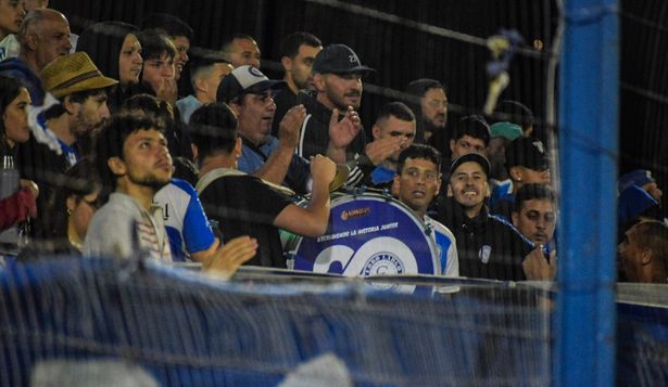 Hinchas de Cerro Largo