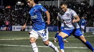 Nicolás Lodeiro de Nacional ante Paysandú FC