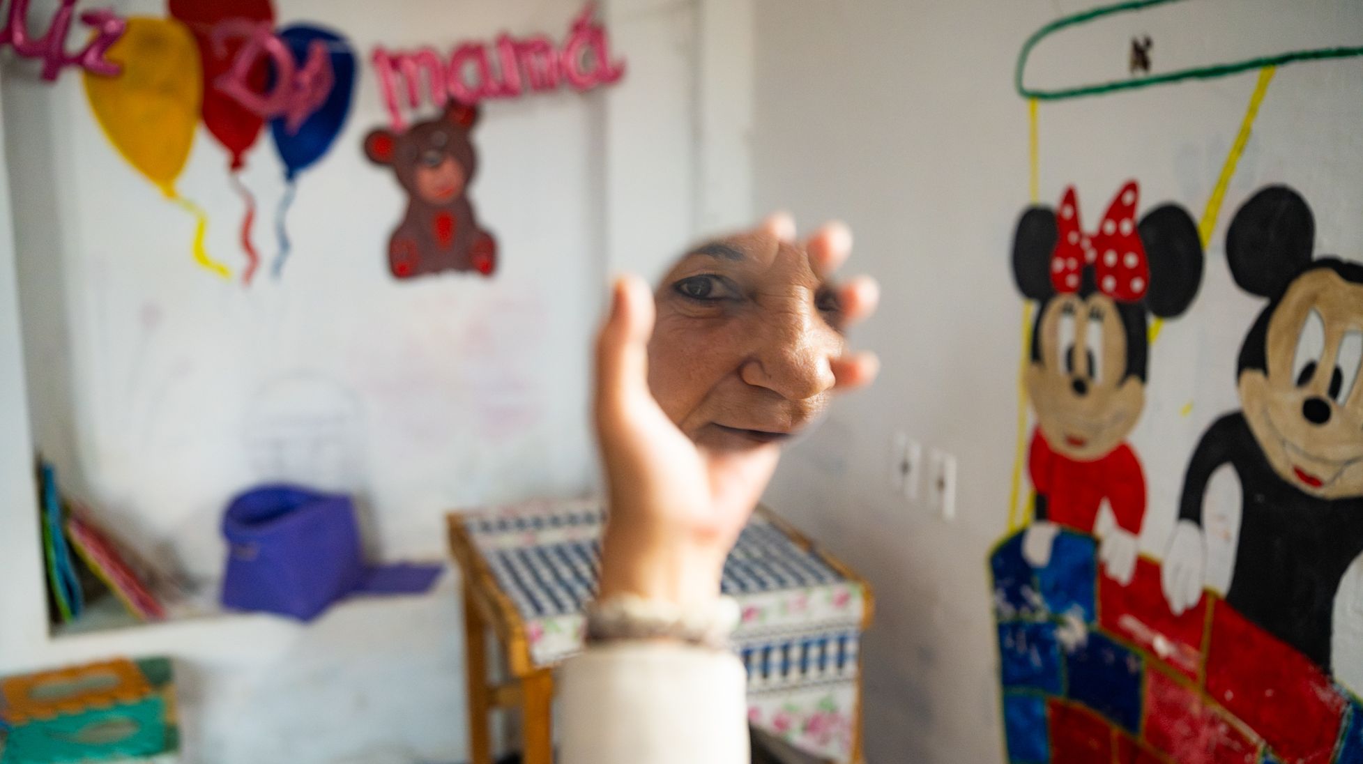 Reclusas de la cárcel de mujeres en visita al Teatro Solís