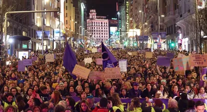 Un momento de la manifestación encabezada por el Movimiento Feminista de Madrid con motivo de la celebración del Día de la Mujer