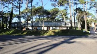 Frente del Complejo Arcobaleno, en Punta del Este