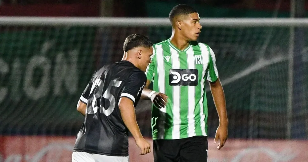 Mouriño se destacó en Racing